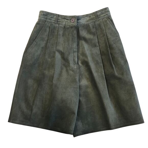 Talbots Forest Green Suede Leather Shorts Size 8 High Rise Pleated USA Made - Picture 2 of 9